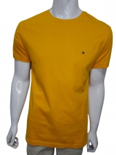 Camiseta Tommy Hilfiger Básica Masculina Gola Careca - Mostarda